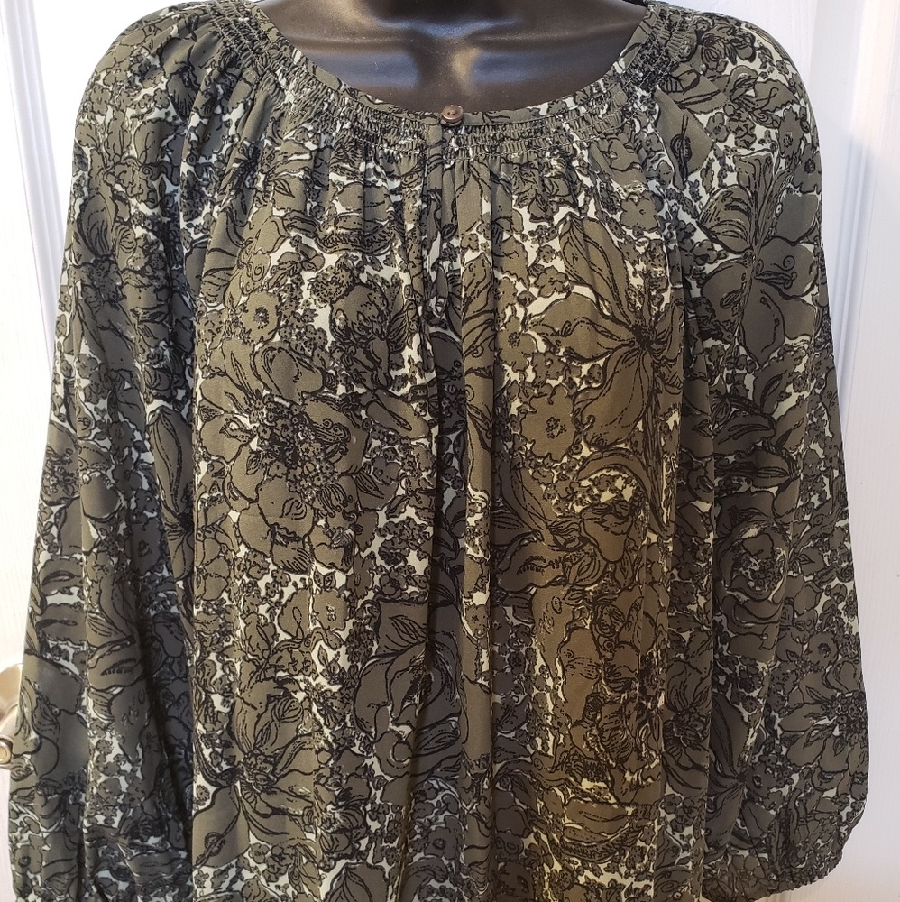 NWT KAARI Blue blouse olive green/black Sz L